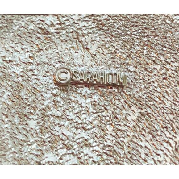 SARAH COVENTRY - Vintage (1961) Signed Silvertone “Silvery Nile” Pendant/Brooch - Picture 3 of 11